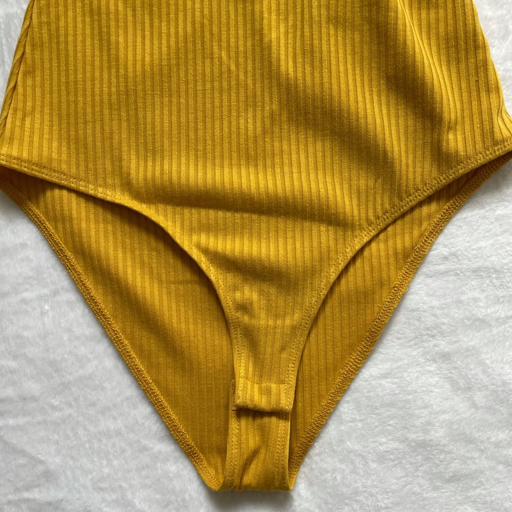 ❗️SOLD❗️ NWT Golden Yellow Ribbed Halter Bodysuit - Picture 7 of 11